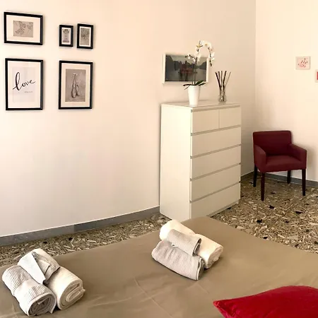 Lazy Time Apartment Rom
